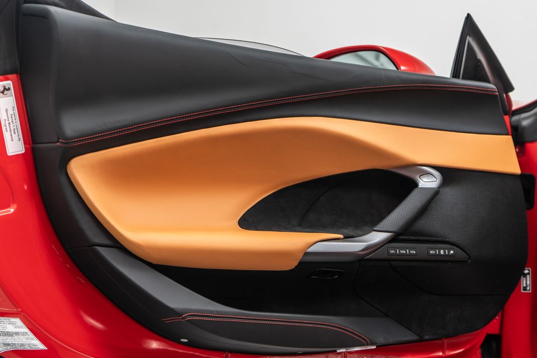 2025 Ferrari 296 GTS