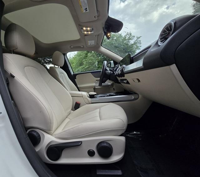 2022 Mercedes-Benz EQB