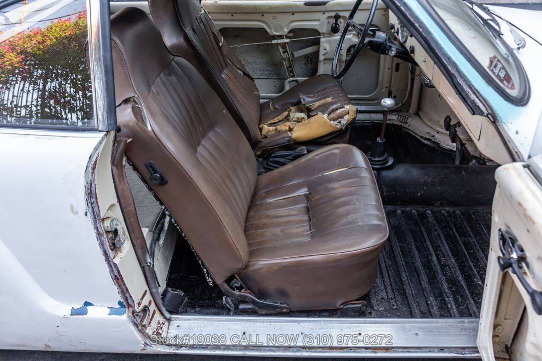 1968 Volkswagen Karmann Ghia