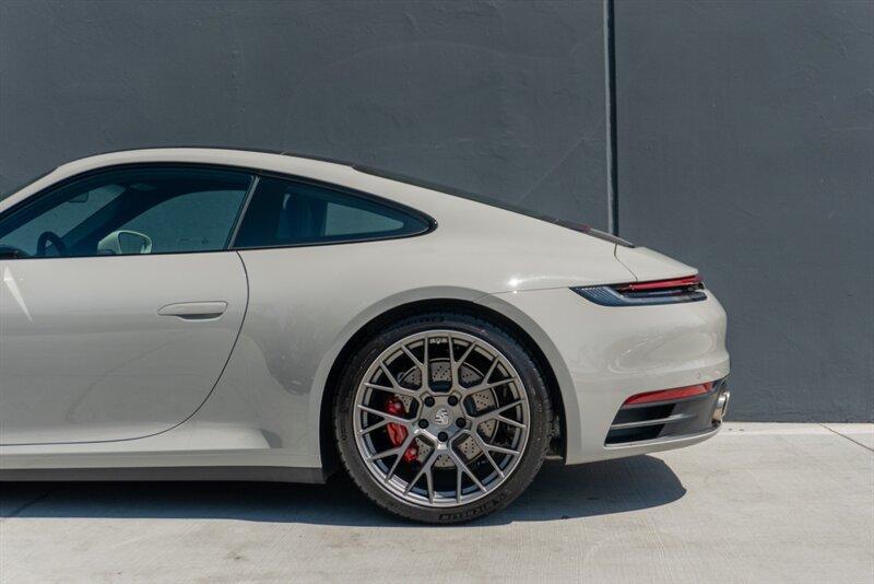 2024 Porsche 911