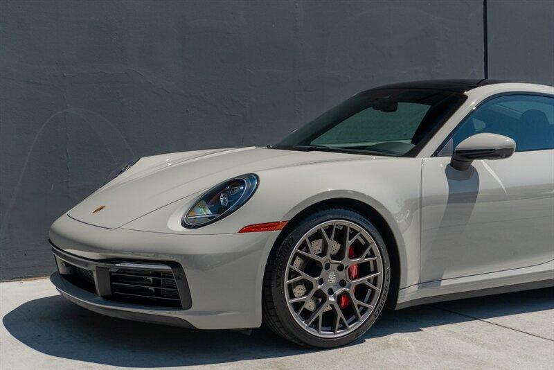 2024 Porsche 911