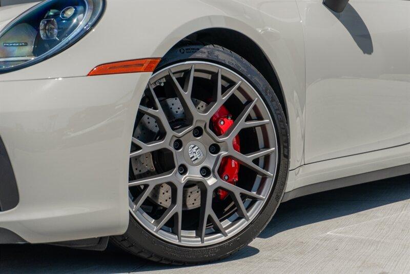 2024 Porsche 911