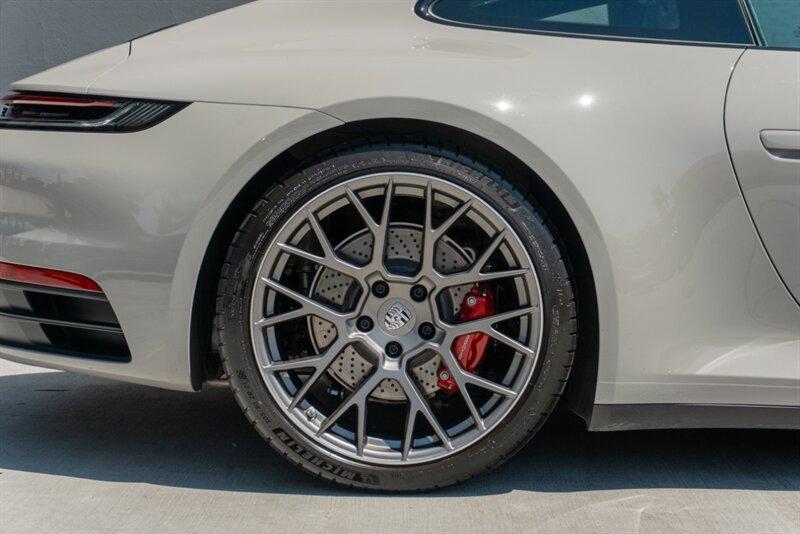 2024 Porsche 911