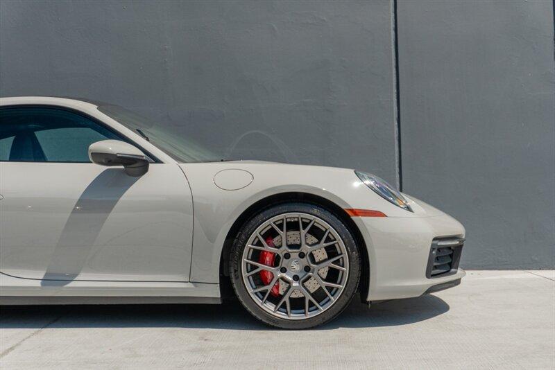 2024 Porsche 911