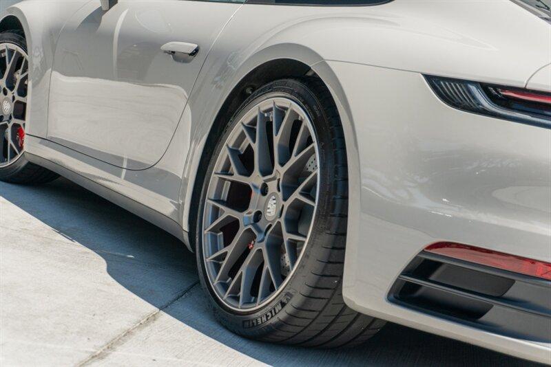 2024 Porsche 911