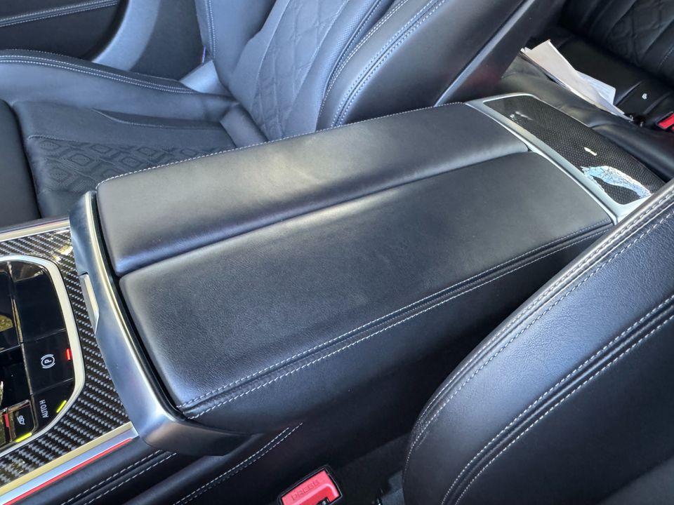 2022 BMW M8 Competition