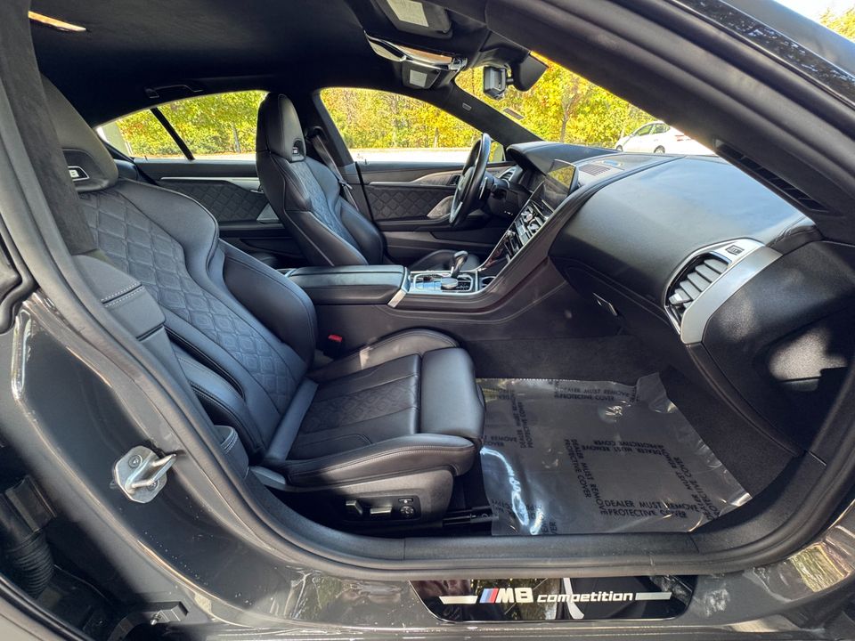 2022 BMW M8 Competition