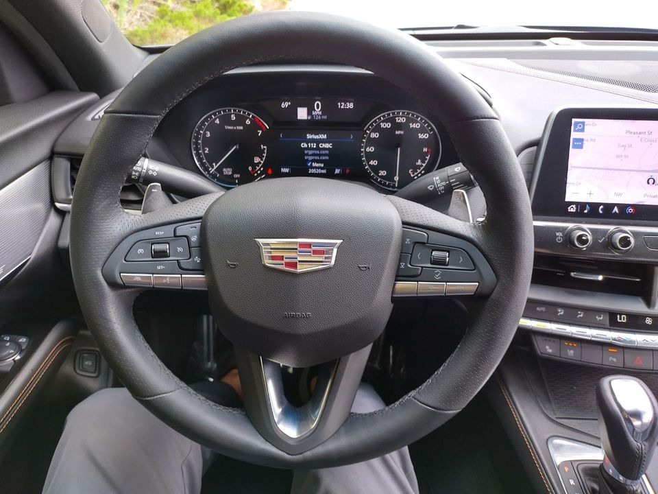 2022 Cadillac CT4