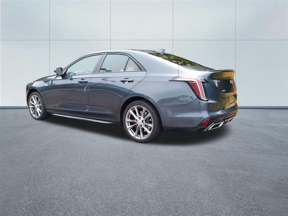 2022 Cadillac CT4