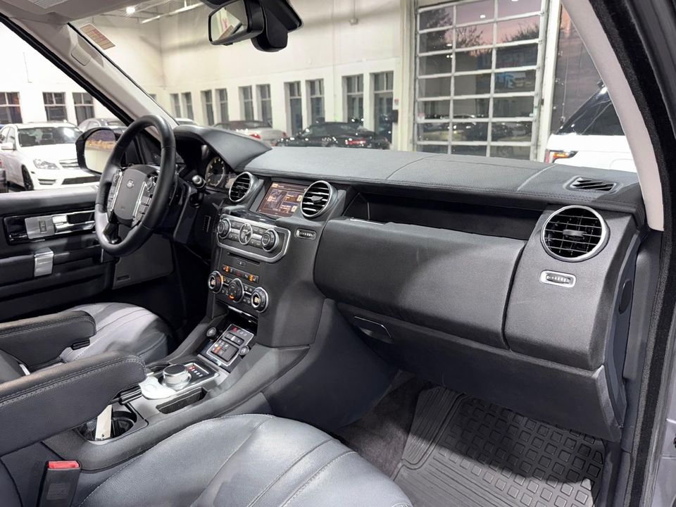 2016 Land Rover LR4