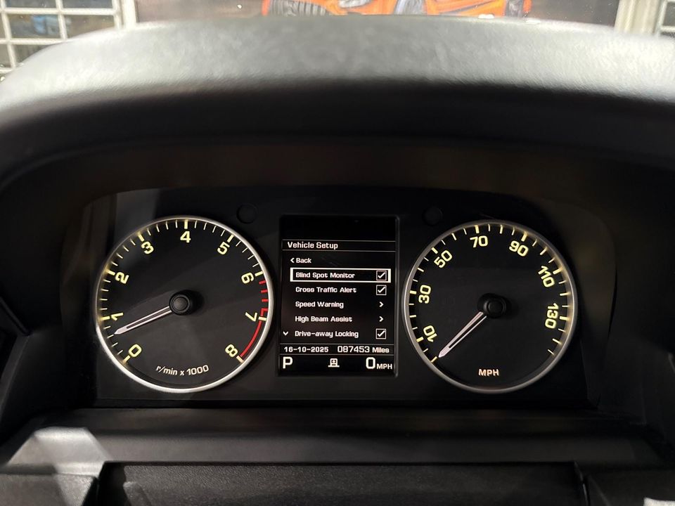 2016 Land Rover LR4