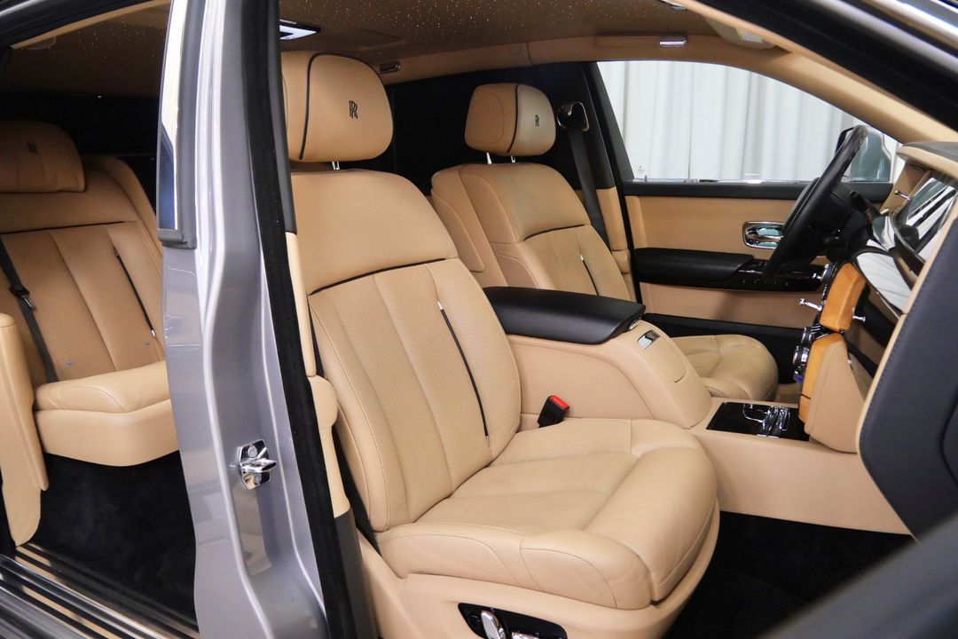 2020 Rolls-Royce Phantom