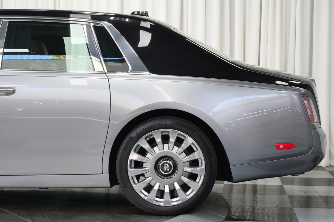 2020 Rolls-Royce Phantom