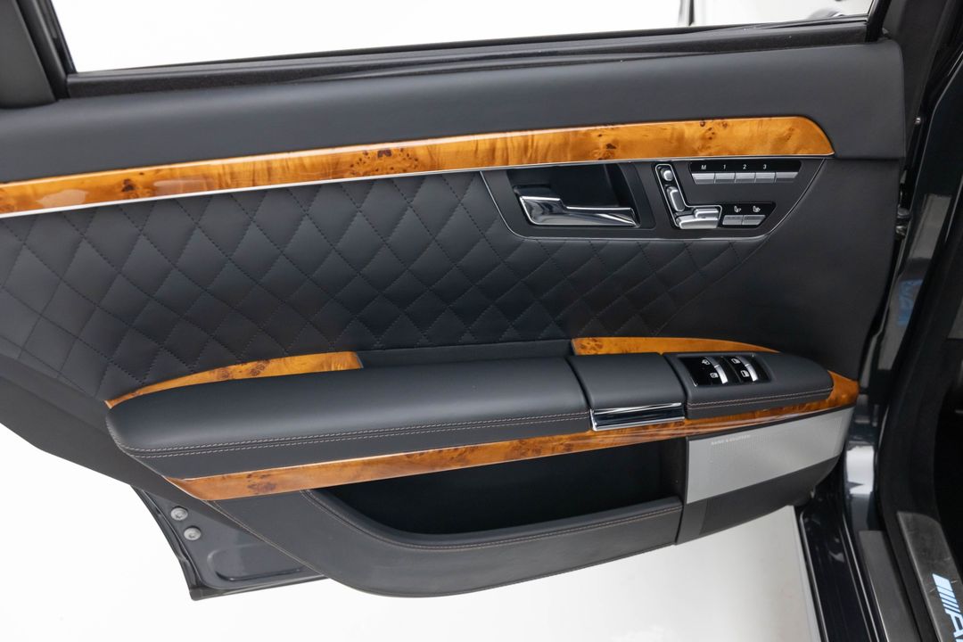 2011 Mercedes-Benz S 65 AMG