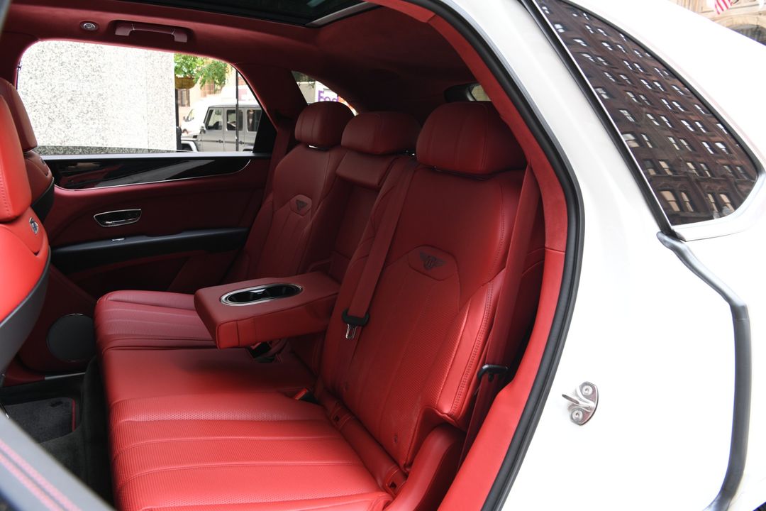 2023 Bentley Bentayga