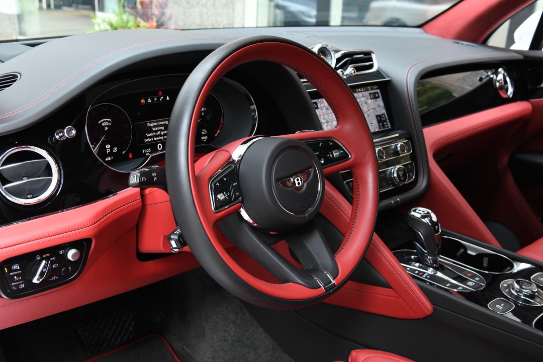 2023 Bentley Bentayga