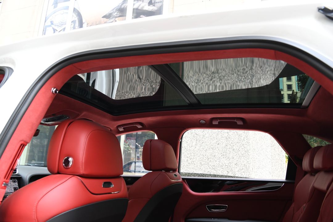 2023 Bentley Bentayga