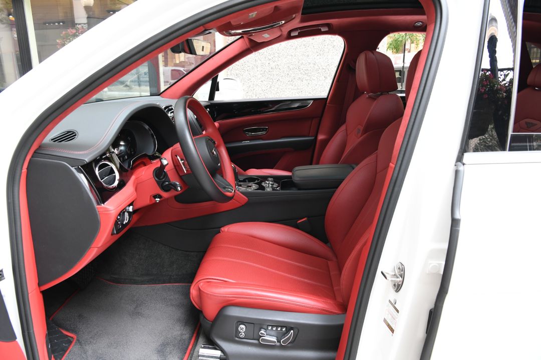 2023 Bentley Bentayga