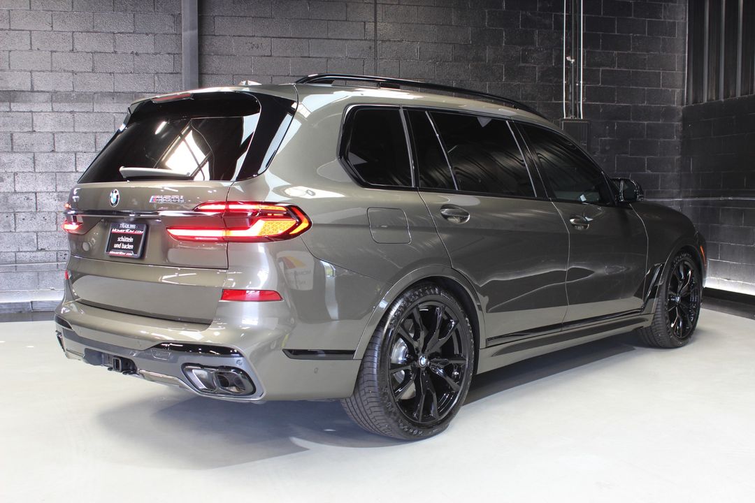 2026 BMW X7
