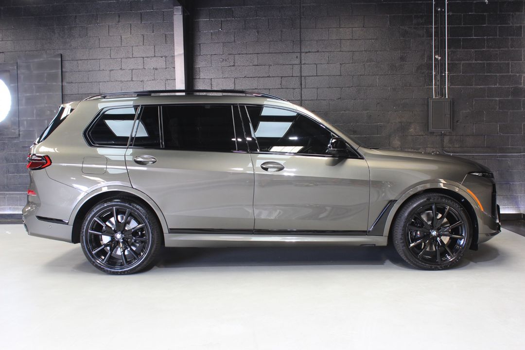 2026 BMW X7