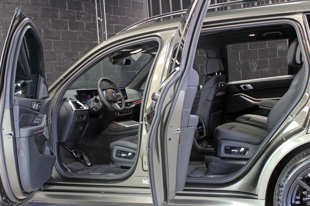 2026 BMW X7