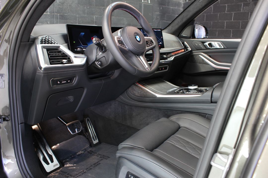 2026 BMW X7