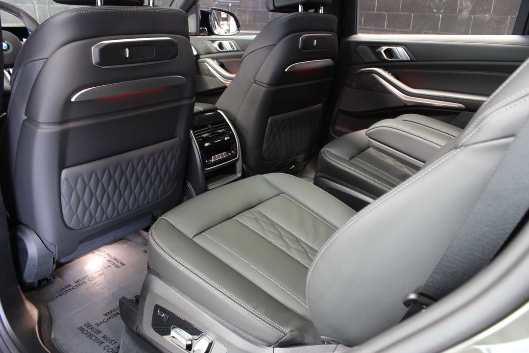 2026 BMW X7