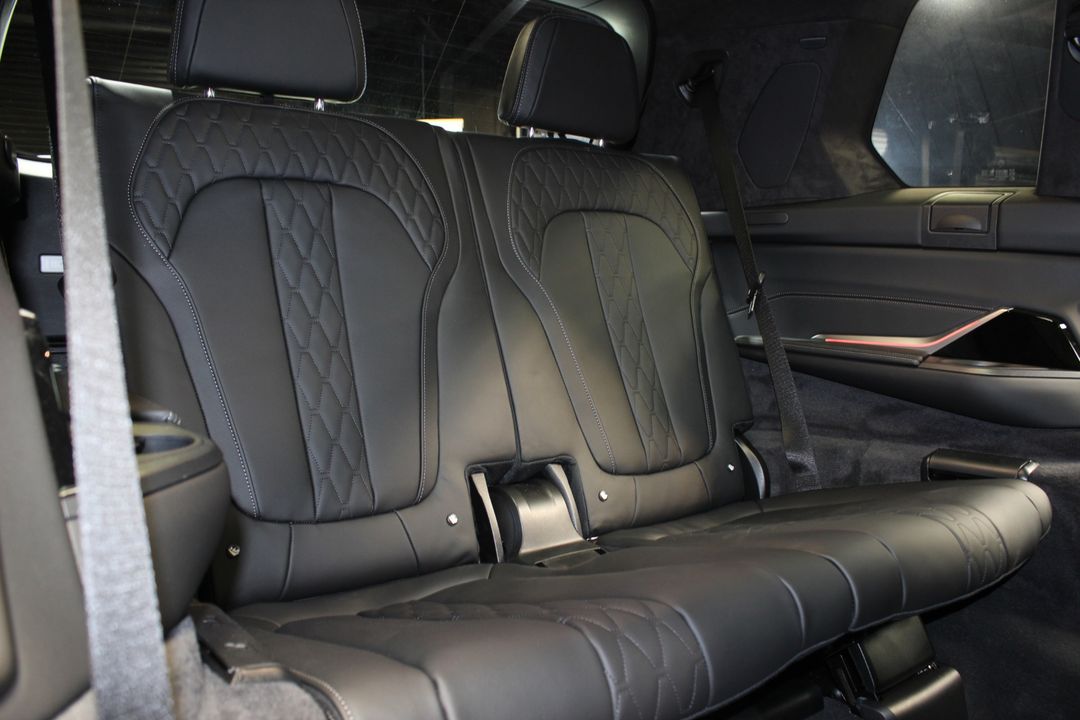 2026 BMW X7