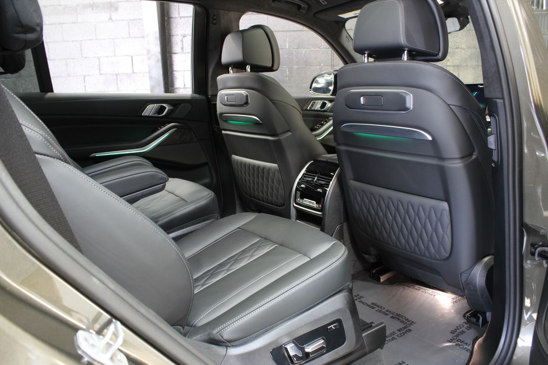 2026 BMW X7