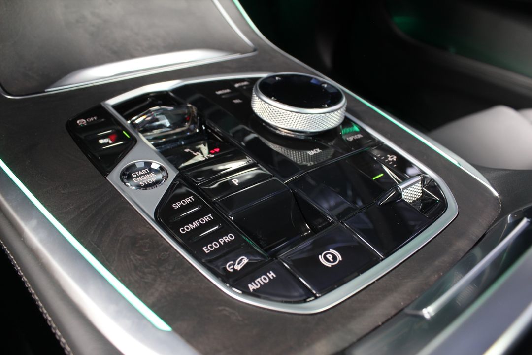 2026 BMW X7