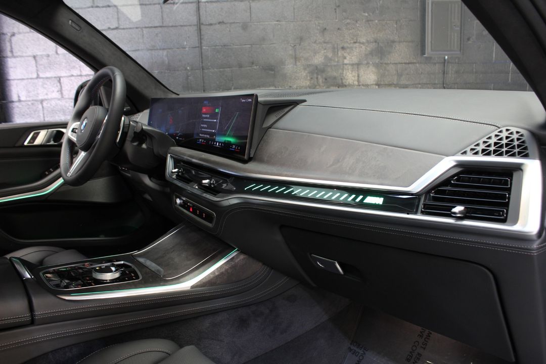 2026 BMW X7