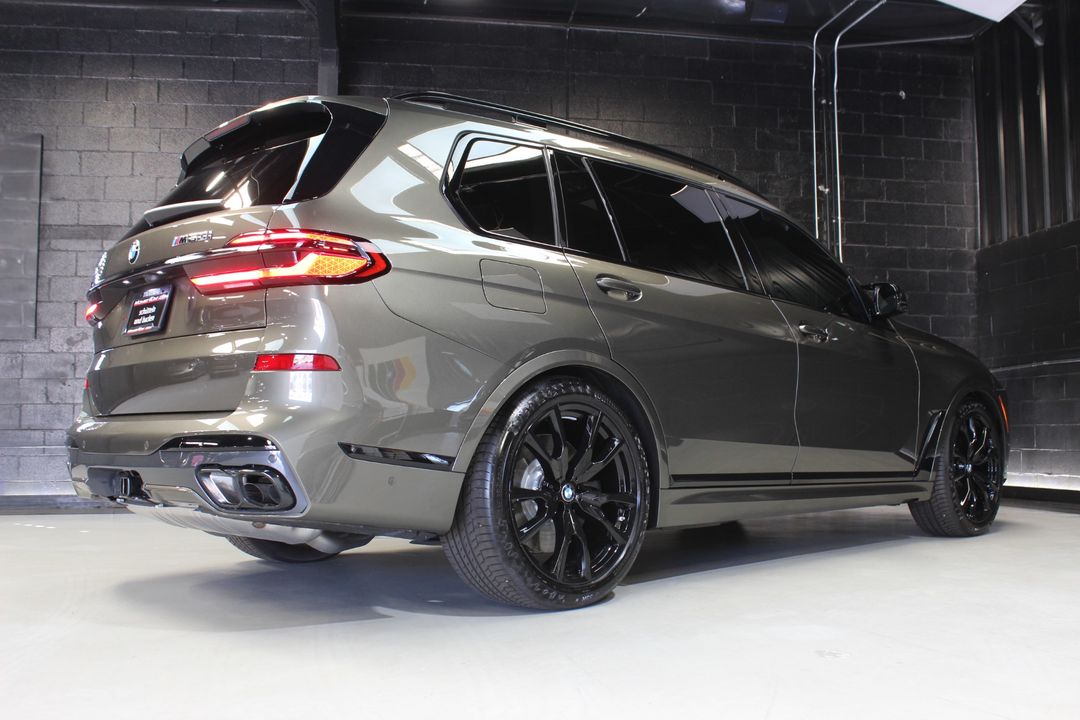 2026 BMW X7