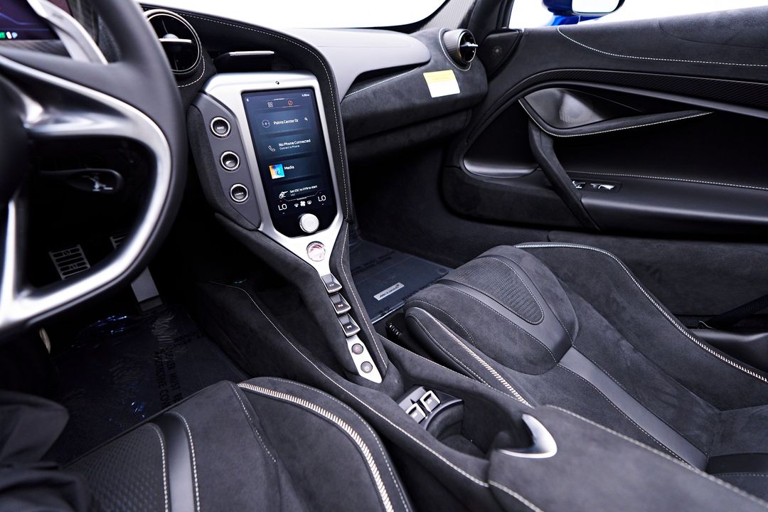 2024 McLaren 750S