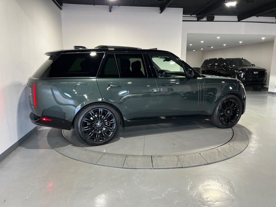 2023 Land Rover Range Rover P400 SE 4DR SUV AWD
