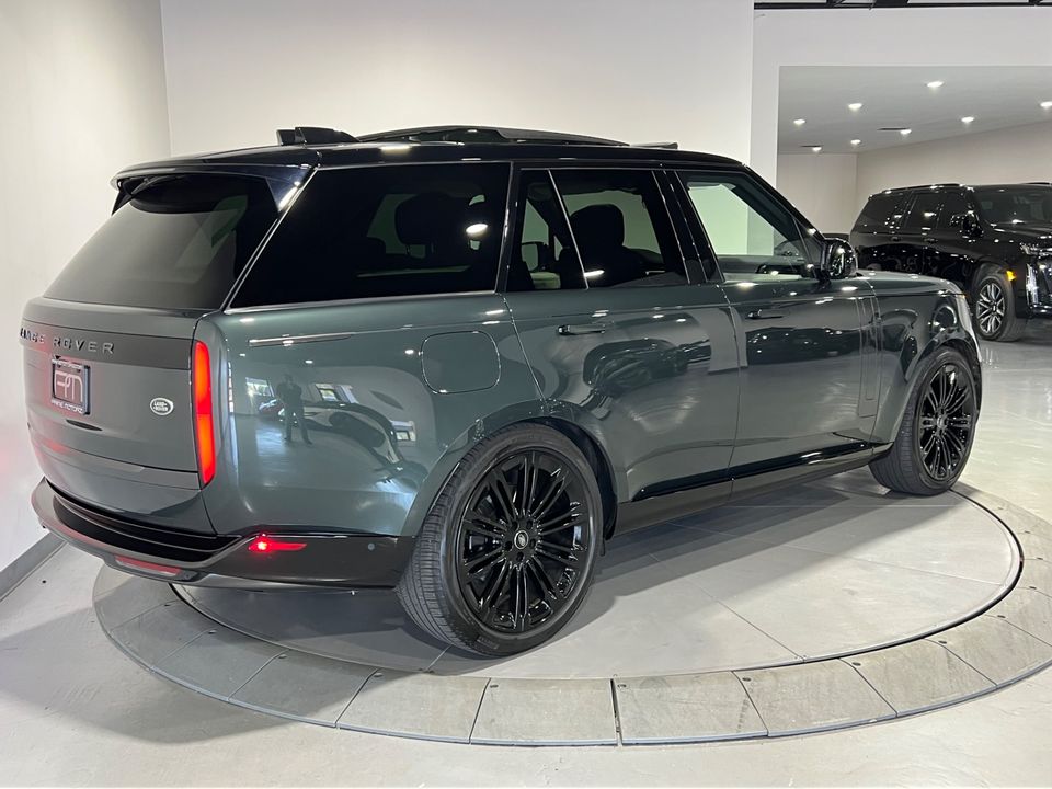 2023 Land Rover Range Rover P400 SE 4DR SUV AWD