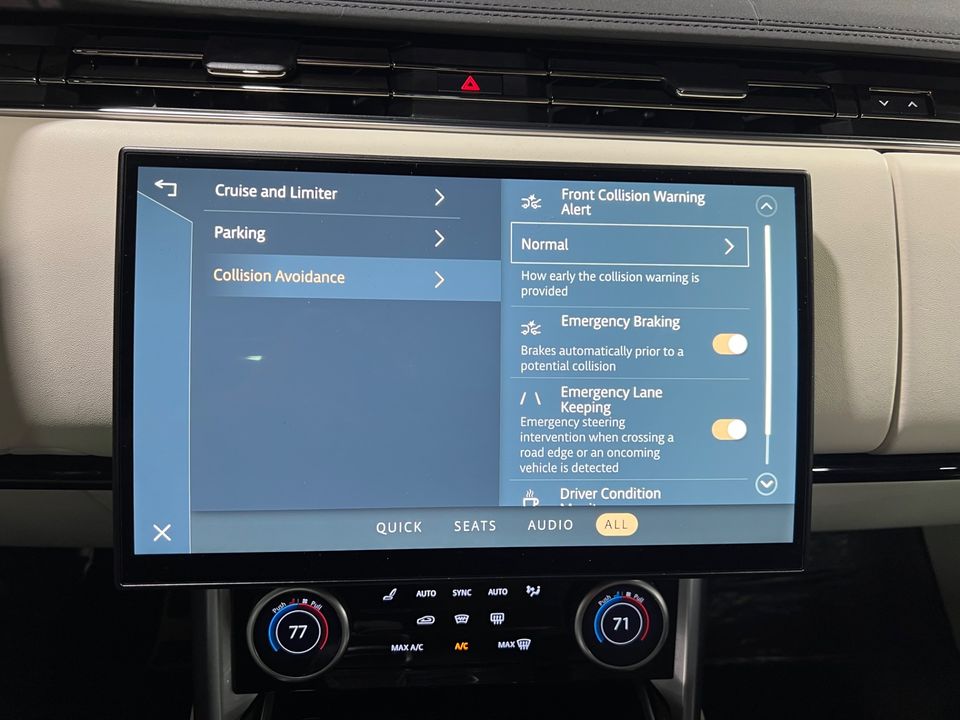 2023 Land Rover Range Rover P400 SE 4DR SUV AWD