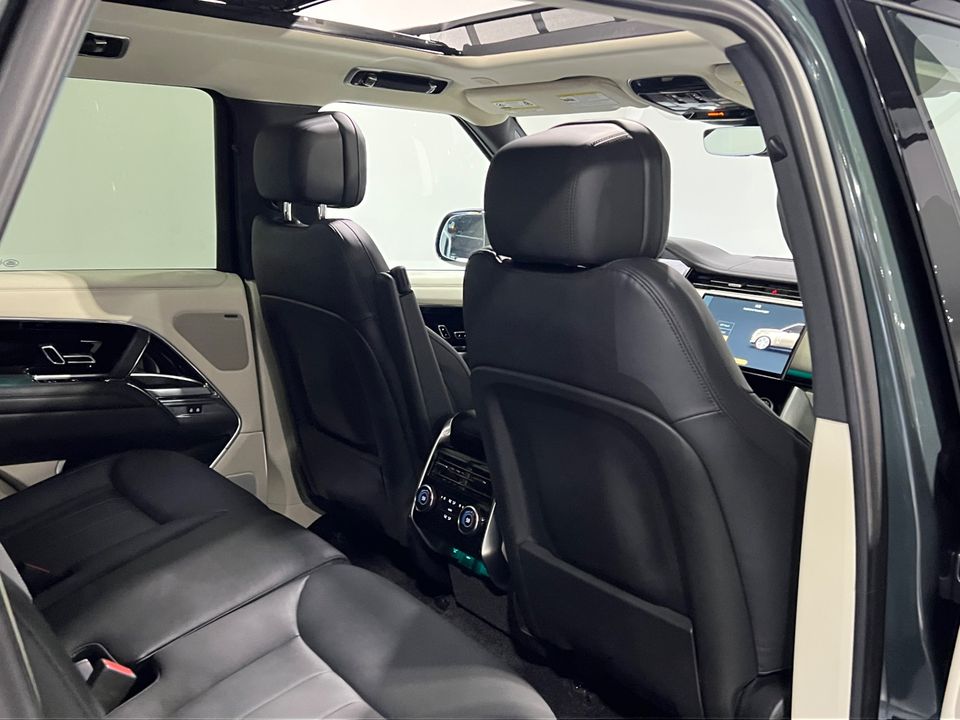 2023 Land Rover Range Rover P400 SE 4DR SUV AWD