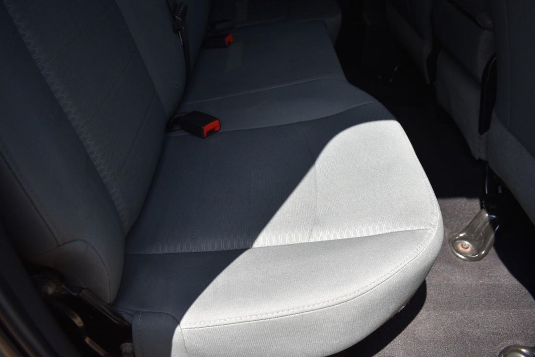 2015 Ram 1500 4WD QUAD CAB W/ 3.0 L V6 Turbo Diesel + EQUIPMENT PKG+UCONNECT