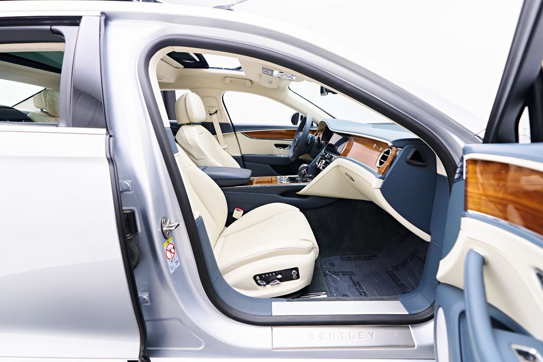 2023 Bentley Flying Spur Hybrid