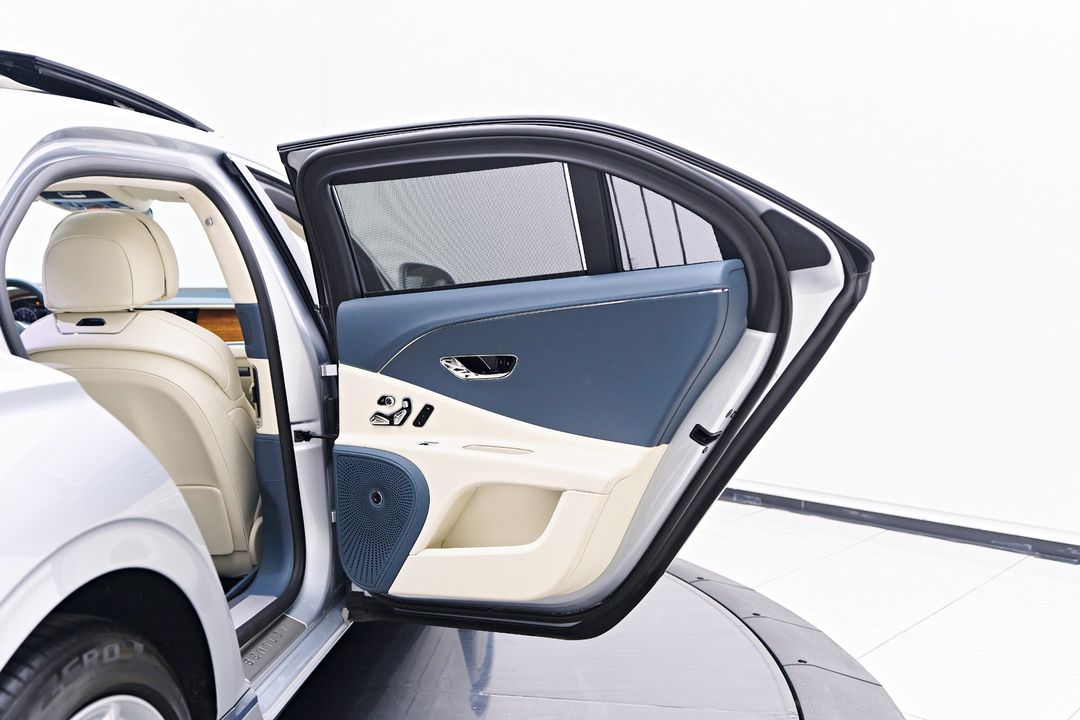 2023 Bentley Flying Spur Hybrid