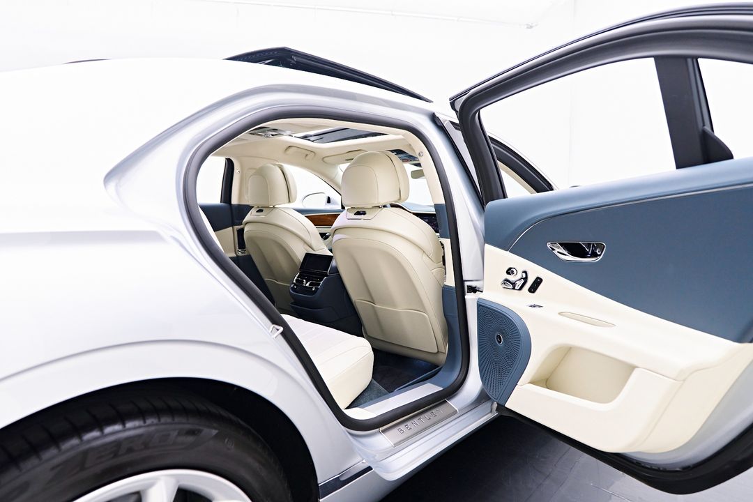 2023 Bentley Flying Spur Hybrid