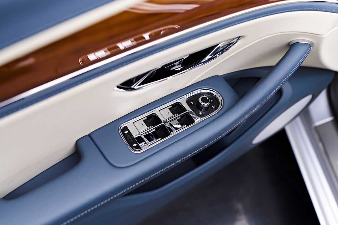 2023 Bentley Flying Spur Hybrid