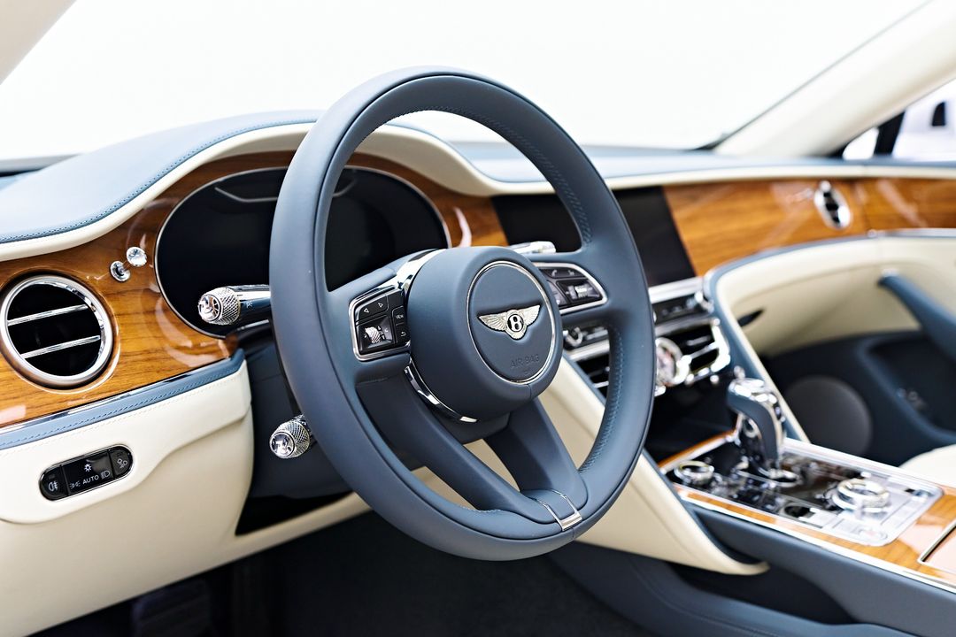2023 Bentley Flying Spur Hybrid