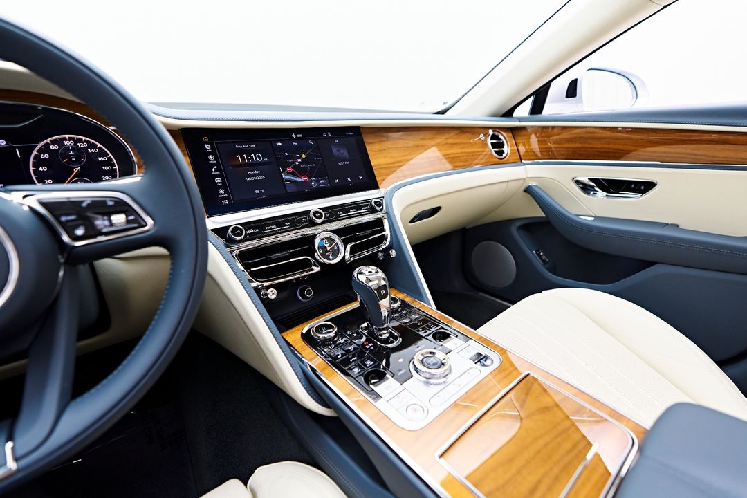 2023 Bentley Flying Spur Hybrid