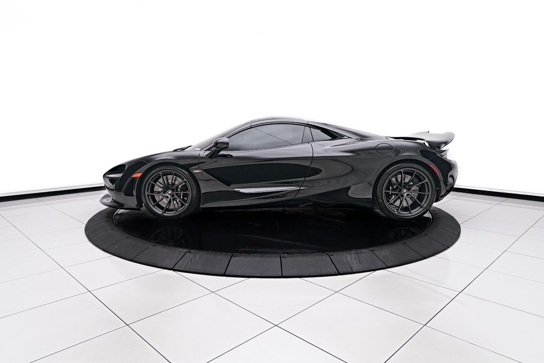 2025 McLaren 750S