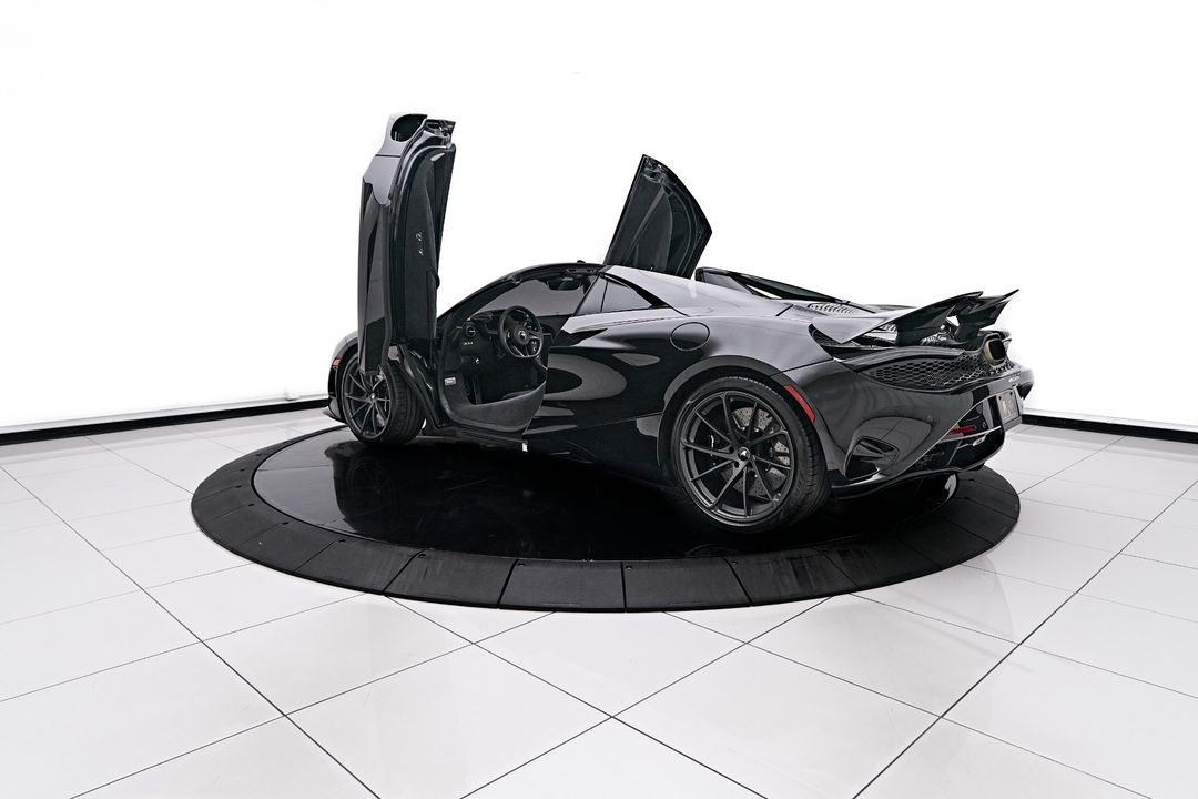 2025 McLaren 750S