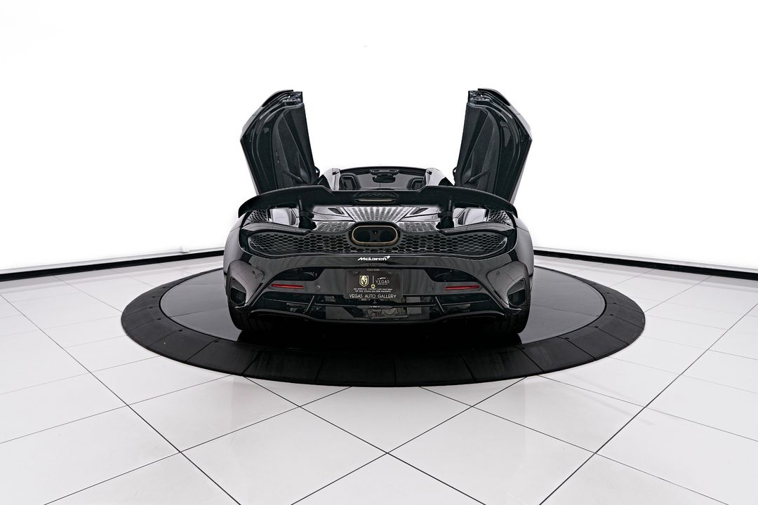 2025 McLaren 750S