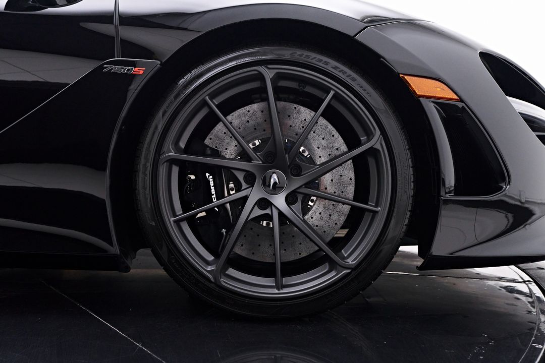 2025 McLaren 750S