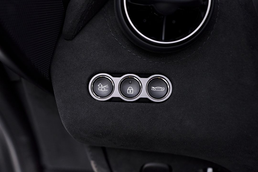 2025 McLaren 750S