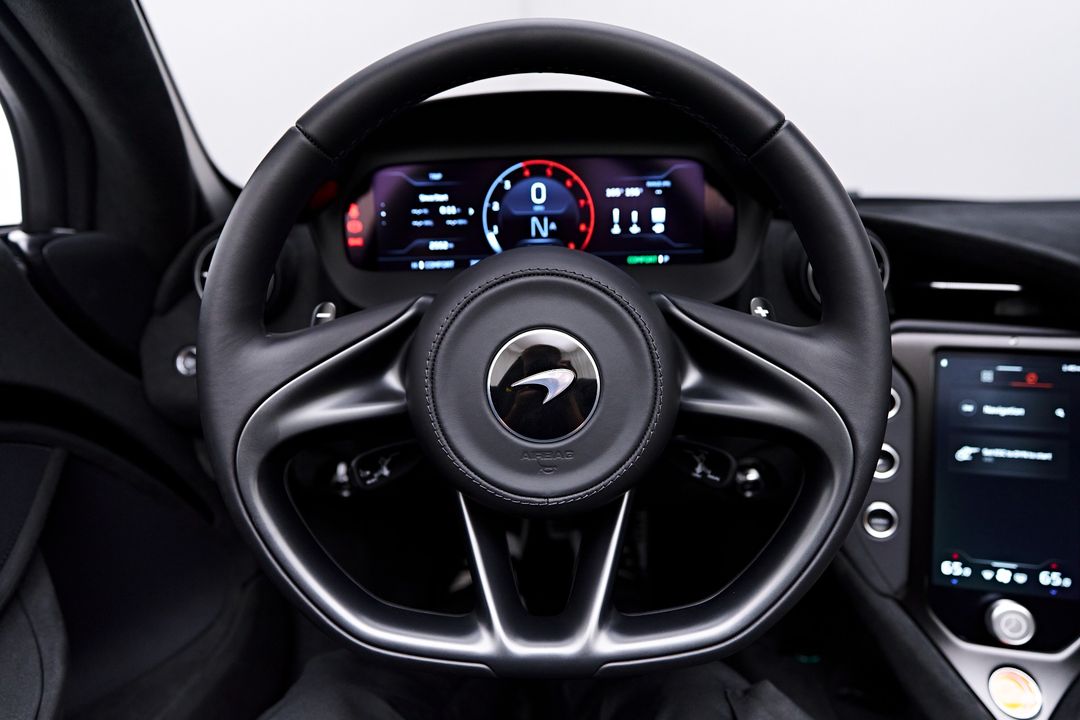 2025 McLaren 750S